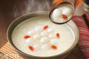 酒酿能放冰箱里吗,自己酿的酒酿放冰箱能放多久