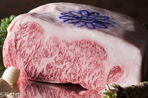 神户牛肉怎么养出来的,神户牛是怎么养的