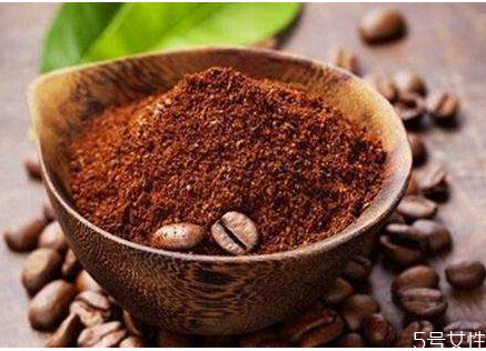 咖啡渣养花的方法(咖啡渣怎么养花)