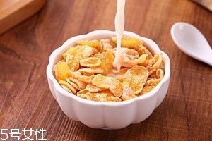 家乐氏玉米片热量高吗,家乐氏玉米片减肥可以吃吗