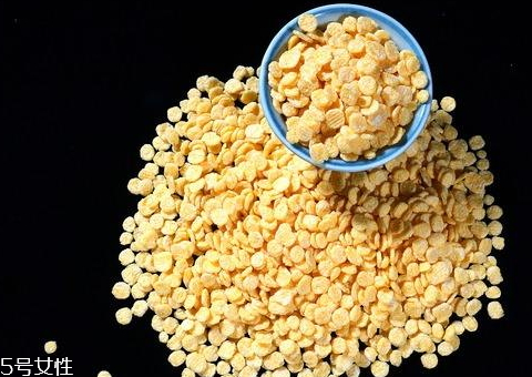 牛奶玉米片热量高吗,多力多滋玉米片热量高吗