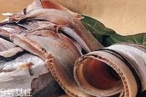 鳗鱼干可以直接吃吗,鳗鱼干可以怎么吃 鳗鱼干可以直接吃吗,鳗鱼干可以怎么吃