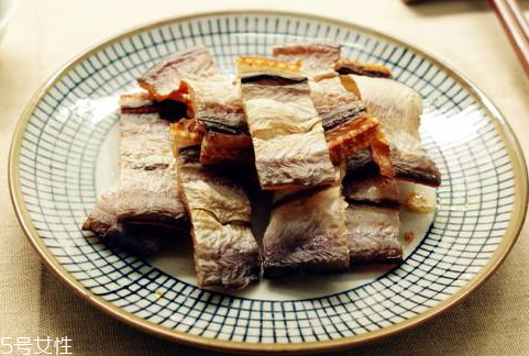 鳗鱼干怎么吃比较好,鳗鱼干怎么吃?