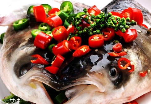 怎样炖胖头鱼头好吃,胖头鱼咋做好吃