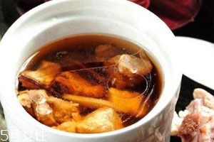 牛鞭可以和鸡一起吃吗,牛鞭和公鸡一起吃有什么功效