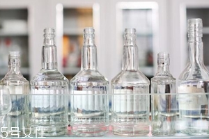 白酒喝之前需要醒酒吗,白酒需要醒吗?