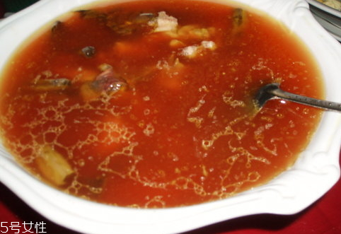 红菇老鸭汤做法,红菇老鸭汤的做法大全