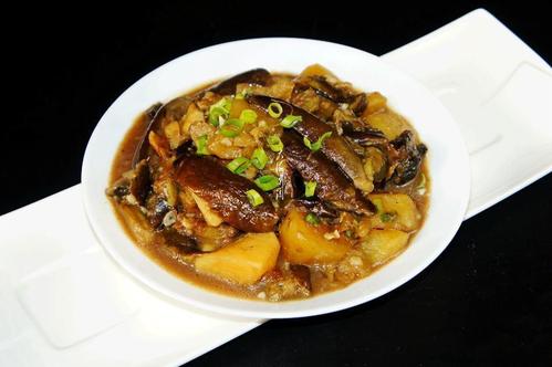 番茄土豆牛腩怎么做,茄子炖土豆怎么做好吃又简单