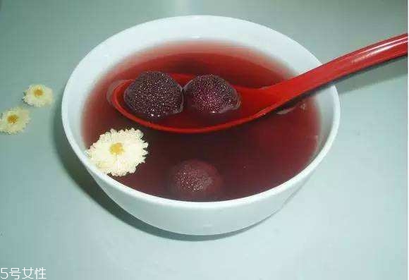 夏天喝酸梅汤的功效和作用,冬天喝酸梅汤的功效和作用