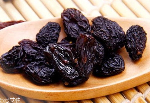黑葡萄干能吃吗,葡萄干黑了可以吃吗