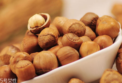 榛子发霉了能吃吗,榛子发霉了还能吃吗