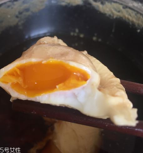 红糖鸡蛋怎么煮不会散视频,红糖鸡蛋怎么煮不会散开