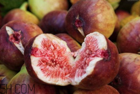 无花果内部发黑了还能吃吗,无花果发黑怎么回事
