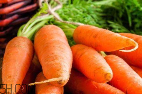 白萝卜放冰箱变黑还能吃吗,胡萝卜表面变黑了还能吃吗