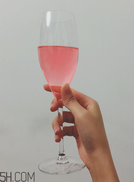 桃花泡酒擦脸能祛斑吗,桃花祛斑有用吗