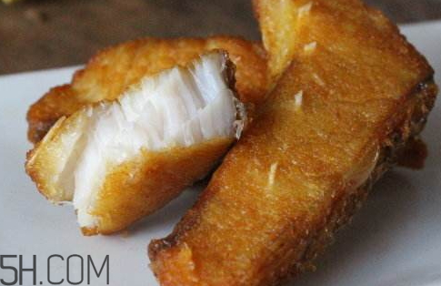 炸鱼为什么会粘锅,炸鱼为什么会粘锅破皮