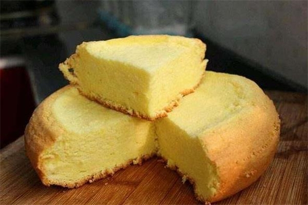 不打发蛋清的电饭煲蛋糕做法,电饭煲做蛋糕不需要打发