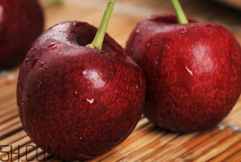 车厘子发霉了还能吃吗?,车厘子表面发霉了还能吃吗