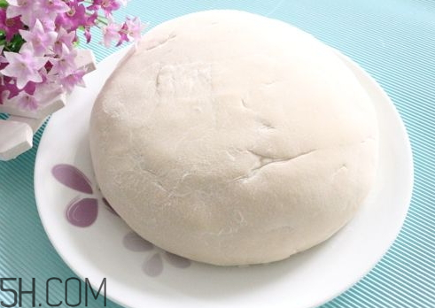 糯米粉为什么揉不成团怎么补救,糯米粉为什么揉不成团一捏就烂