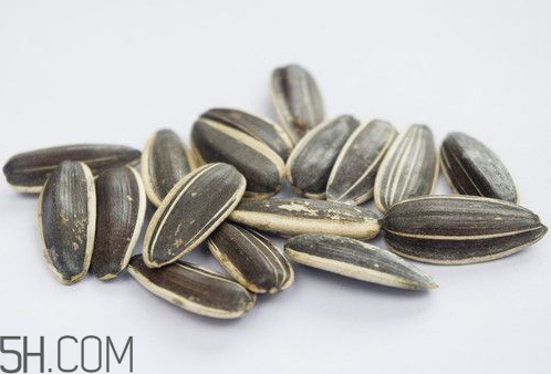 一粒瓜子的热量是多少?,一粒瓜子的热量是多少大卡