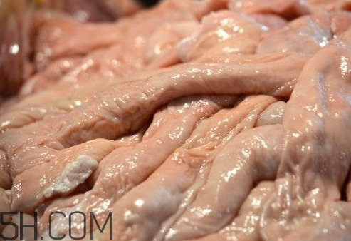 猪大肠里面的油要不要去掉,猪大肠里面油怎么弄掉 猪大肠里面的油要不要去掉,猪大肠里面油怎么弄掉