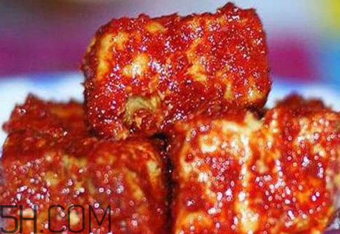 霉豆腐长白毛了还能吃吗,长毛的霉豆腐可以吃吗