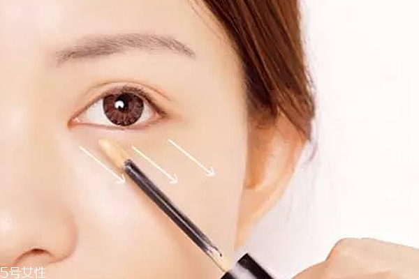 遮瑕膏的正确使用顺序,遮瑕膏的正确用法