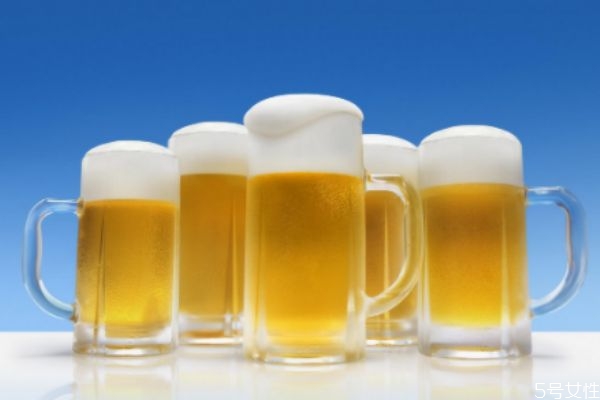家庭自酿啤酒的方法,如何自酿啤酒
