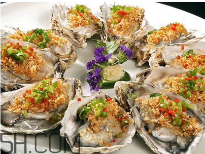 生蚝正确的洗法,洗生蚝的正确方法 生蚝正确的洗法,洗生蚝的正确方法