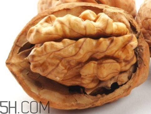 核桃仁价格多少钱一斤,六个核桃多少钱一箱? 核桃仁价格多少钱一斤,六个核桃多少钱一箱?