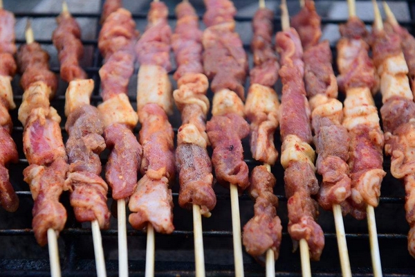 一斤羊肉能穿多少串?,一斤羊肉能穿多少串烤羊肉