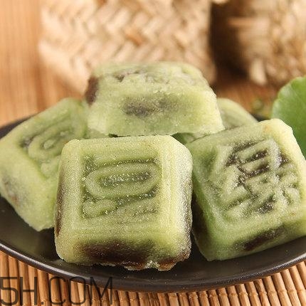 香蕉和绿豆糕可以一起吃吗,绿豆跟香蕉可以一起吃吗