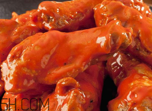 腌鸡翅需要放冰箱吗,鸡翅腌制的时候需要放进冰箱吗?