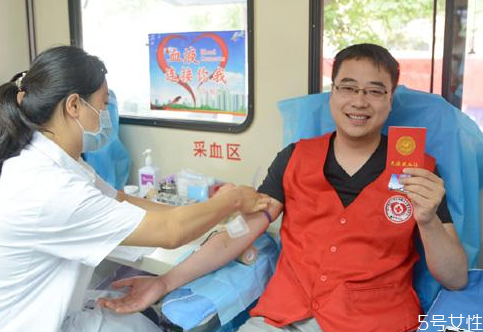 防晒喷雾的使用方法(防晒喷雾的使用方法视频) 防晒喷雾的使用方法(防晒喷雾的使用方法视频)