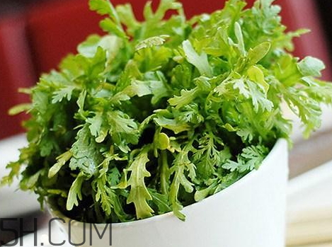 为什么茼蒿炒出来会苦,茼蒿炒完发苦