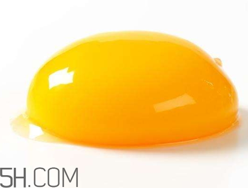滚鸡蛋蛋黄变黑是什么原因,蛋黄发黑的是什么原因 滚鸡蛋蛋黄变黑是什么原因,蛋黄发黑的是什么原因