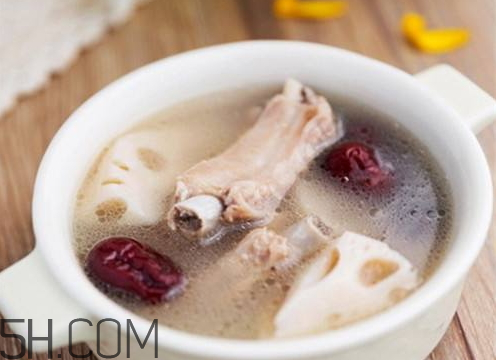 莲藕排骨汤要炖多久窍门,莲藕排骨汤要炖多久?