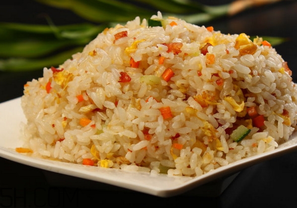 蛋炒饭先炒蛋还是先炒饭?,蛋炒饭先炒饭还是先炒菜