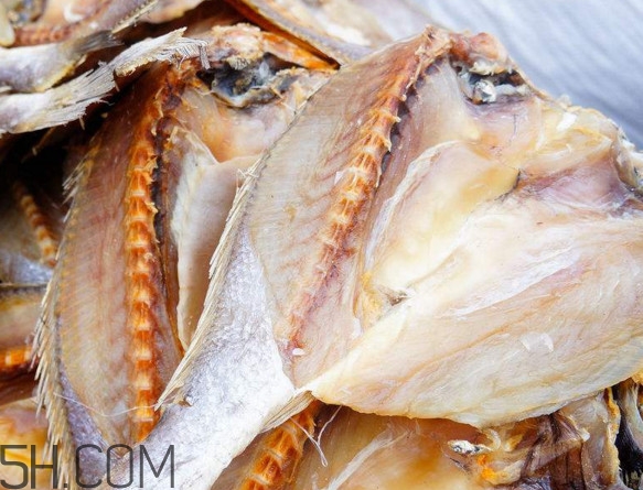 晒干的鱼怎么做好吃又简单的方法,风干的鱼怎么做好吃又简单的方法 晒干的鱼怎么做好吃又简单的方法,风干的鱼怎么做好吃又简单的方法