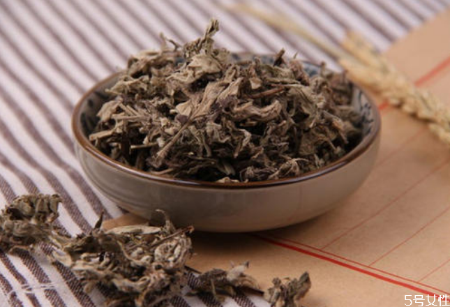 艾叶水怎样可以止痒(艾叶水可以止痒吗) 艾叶水怎样可以止痒(艾叶水可以止痒吗)