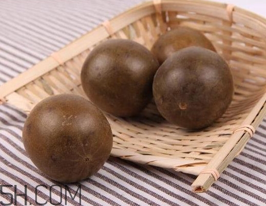 罗汉果怎么泡水喝,罗汉果泡茶的好处 罗汉果怎么泡水喝,罗汉果泡茶的好处