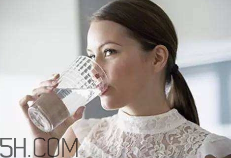 早上起来喝什么水最好减肥,早晨喝什么水可以减肥 早上起来喝什么水最好减肥,早晨喝什么水可以减肥