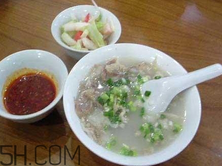 羊肉汤不能和什么一起吃,羊肉不能和什么一起煲汤