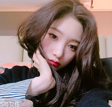 腮红怎么打才好看,腮红怎么打自然好看