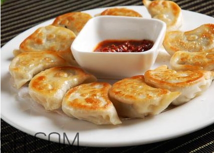 如何用速冻饺子做煎饺,速冻饺子如何做煎饺子