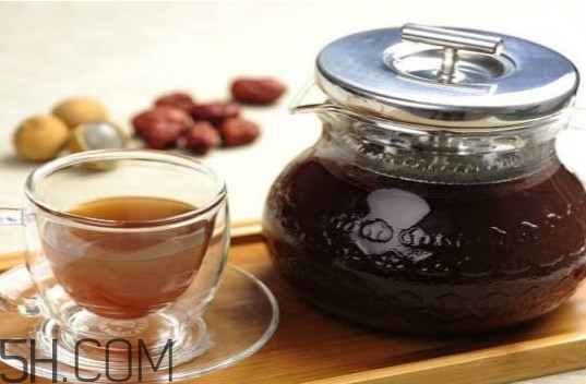 红枣可以丰胸吗,红枣桂圆枸杞煮水喝可以丰胸吗