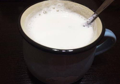 喝什么牛奶有助于睡眠,喝什么牛奶对身体好