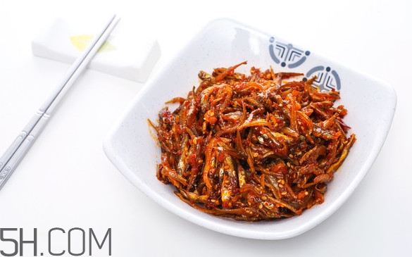 泡菜和咸菜有什么区别,咸菜是泡菜吗