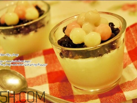 冻牛奶可以做酸奶吗,酸奶能冻吗? 冻牛奶可以做酸奶吗,酸奶能冻吗?