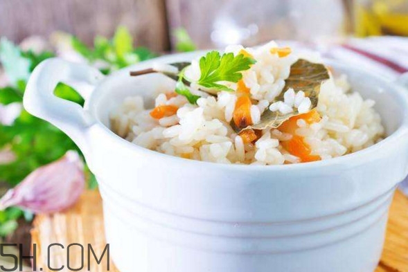 蒸饭要多长时间才能蒸好,如何煮饭